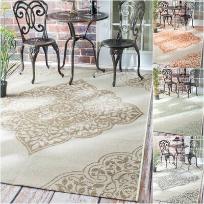 Brooklyn Rug Co Modern Floral Outdoor/ Indoor Porch Rug (7'10 x 11'2)