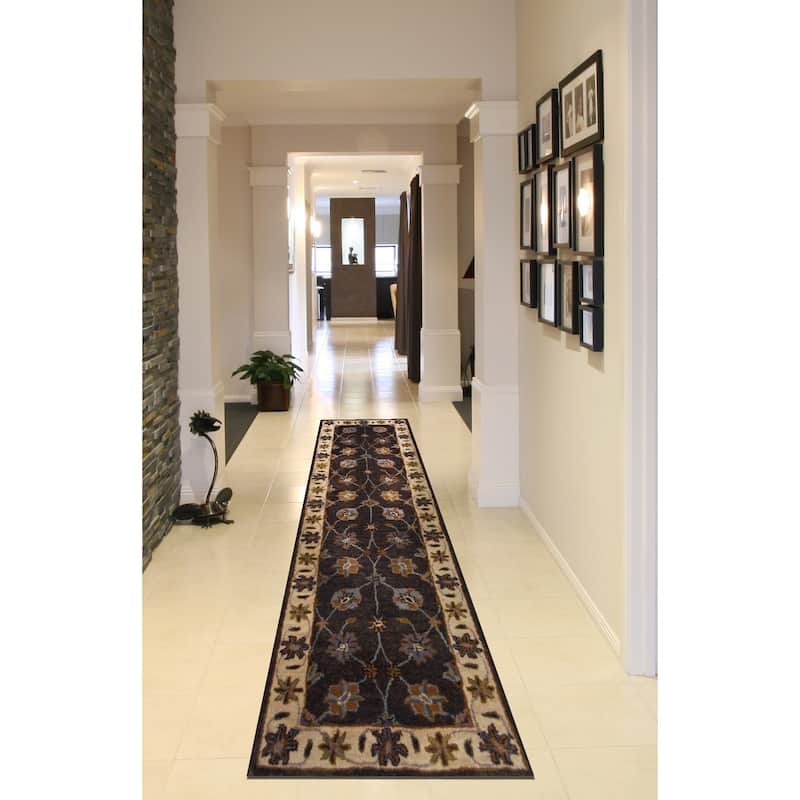 Handmade Mahal Wool Runner (India) - 2'4 x 8'