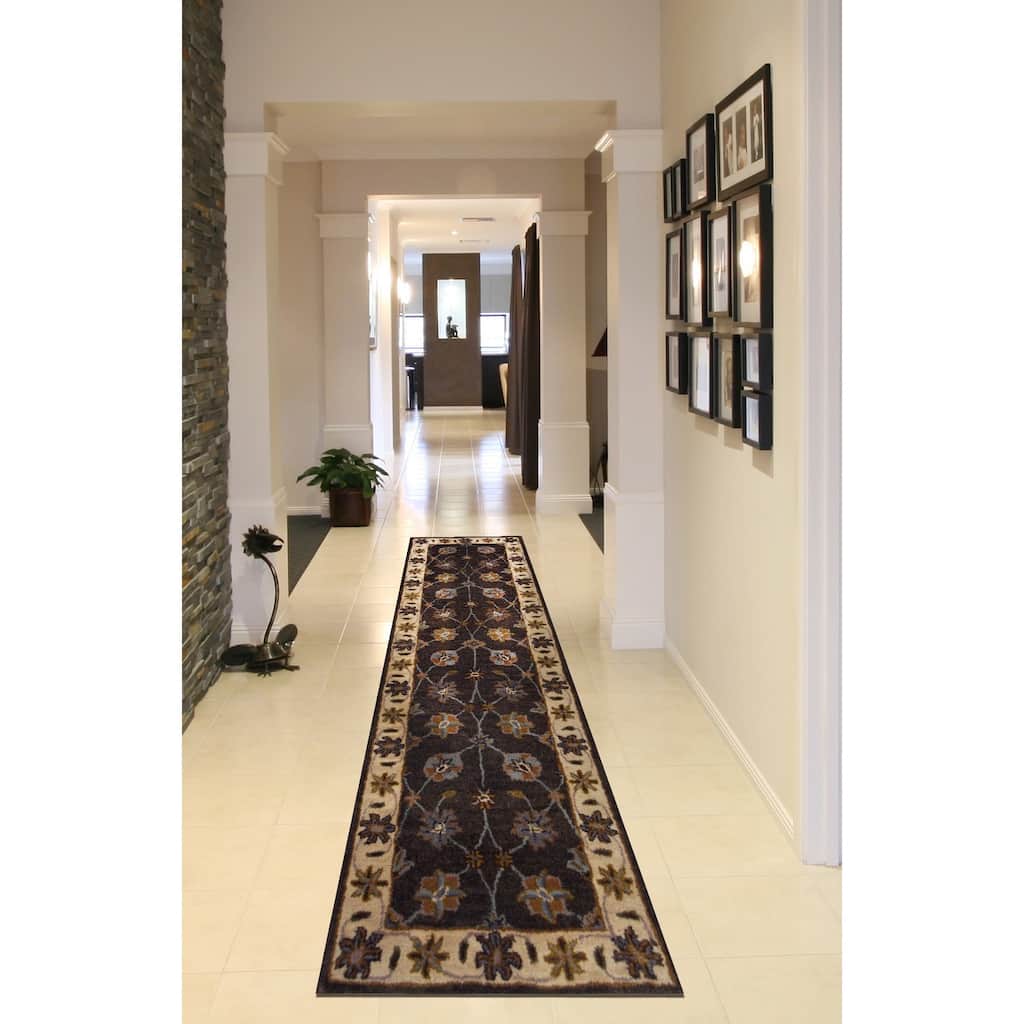 Handmade Mahal Wool Runner (India) - 2'4 x 8'