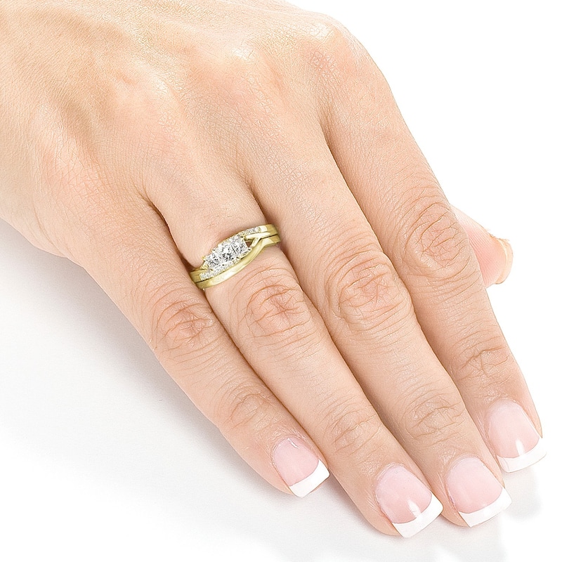 Annello by Kobelli 14k Yellow Gold 1/2ct TDW Princess Diamond Curved Three Stone Bridal Ring Set
