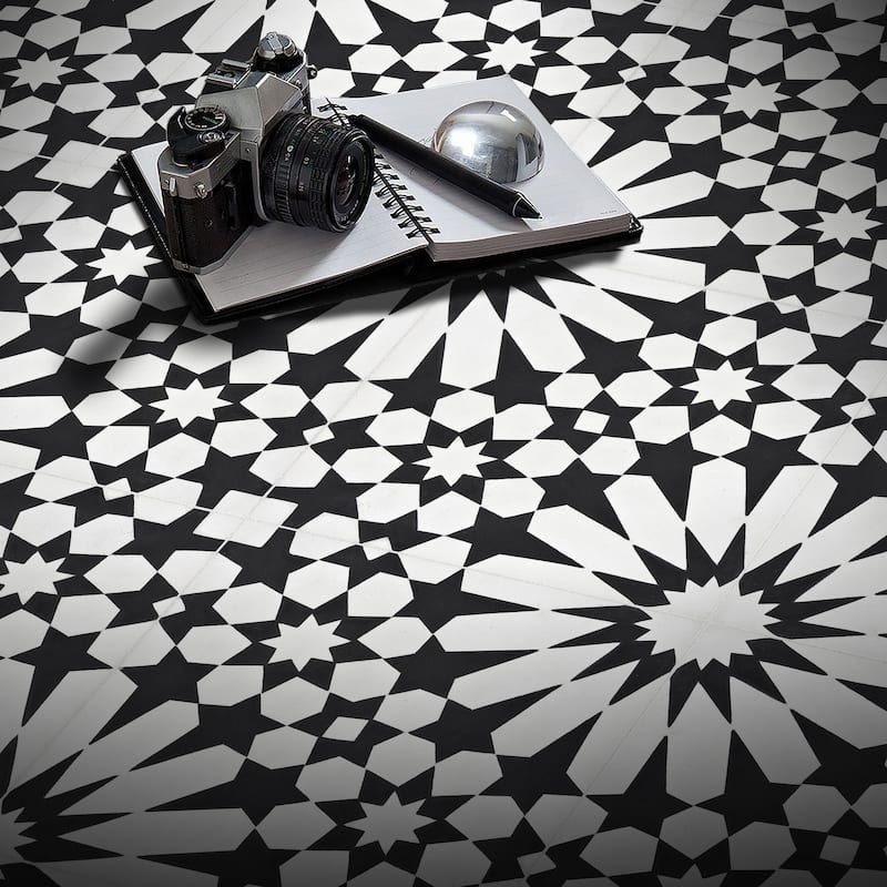 Handmade Agdal Black/White Tile, Pack of 12 (Morocco)