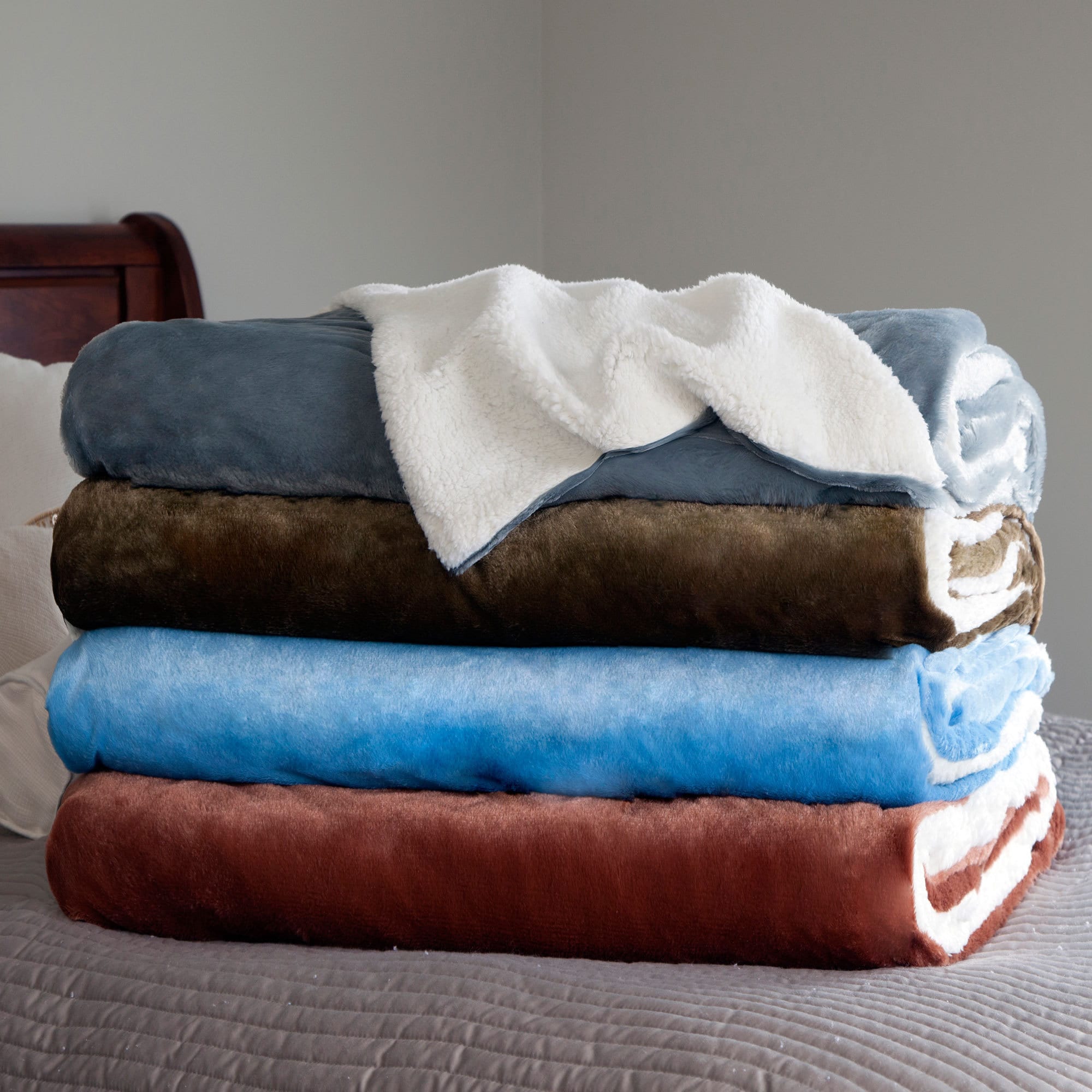 Fleece blanket discount with sherpa backing