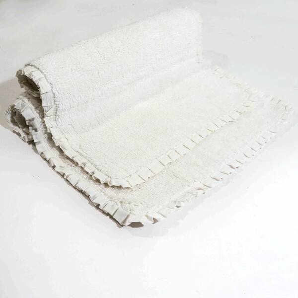 Shop Chesapeake Verona 2pc Pleat Trim Ivory Bath Rug Set 21 X34 24 X40 Overstock 10397147