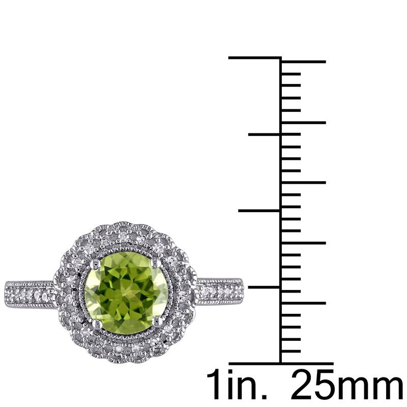 Miadora Sterling Silver Peridot and 1/6ct TDW Diamond Ring (G-H, I2-I3) - Green
