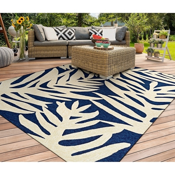 Shop Miami Palm NavyIvory Indoor/Outdoor Area Rug 3'6" x 5'6" On