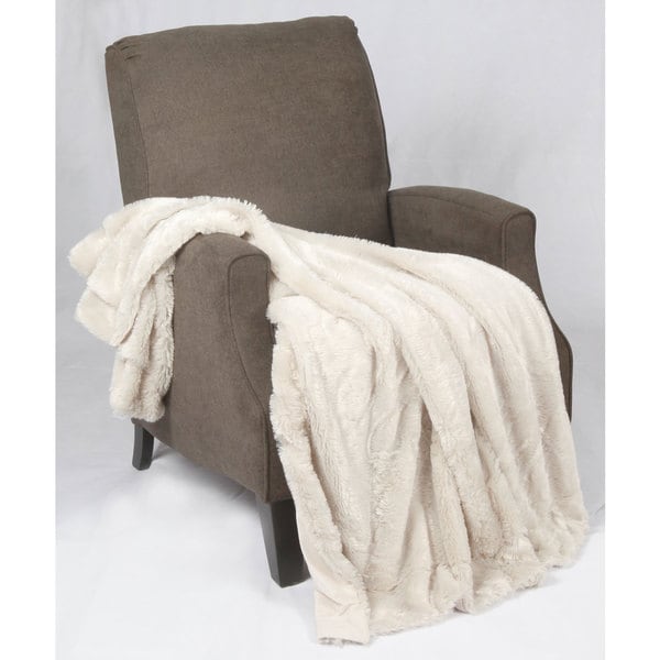 Boon Single Faux Fur Throw - Overstock - 10442541