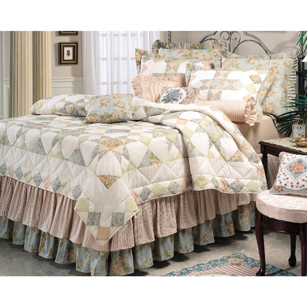 Sweetbriar Patchwork Quilt (Shams Not Included)