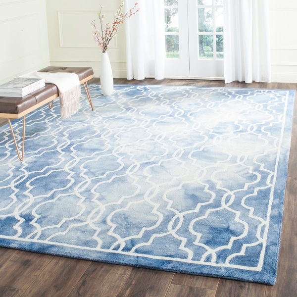 Safavieh Handmade Dip Dye Watercolor Vintage Blue/ Ivory Wool Rug - 9' x 12'