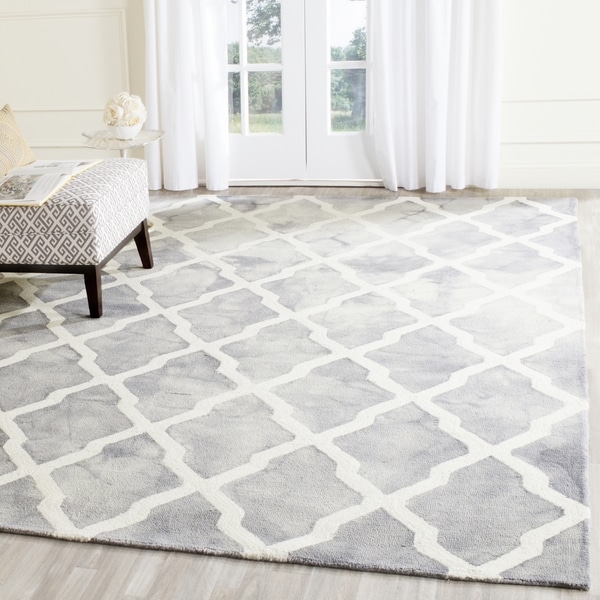 Safavieh Handmade Dip Dye Watercolor Vintage Grey/ Ivory Wool Rug - 9' x 12'