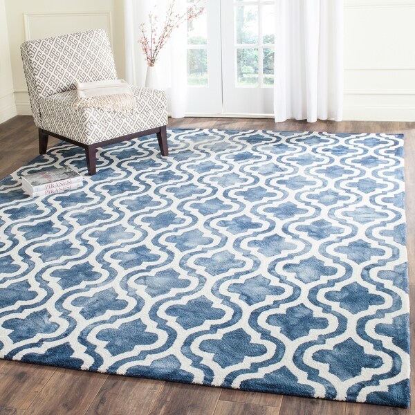 Safavieh Handmade Dip Dye Watercolor Vintage Navy/ Ivory Wool Rug - 9' x 12'