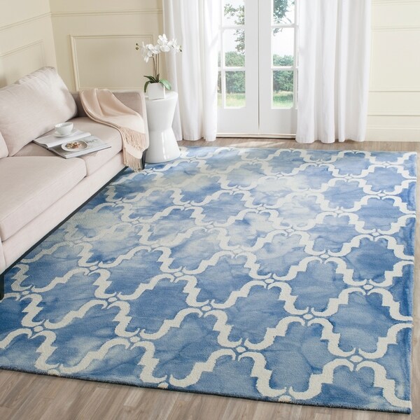 Safavieh Handmade Dip Dye Watercolor Vintage Blue/ Ivory Wool Rug - 9' x 12'
