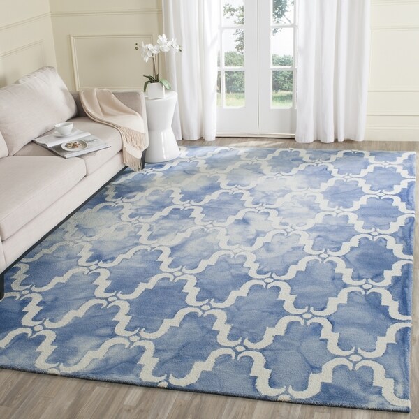 Safavieh Handmade Dip Dye Watercolor Vintage Blue/ Ivory Wool Rug - 9' x 12'