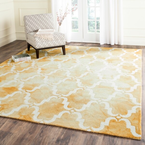 Safavieh Handmade Dip Dye Watercolor Vintage Gold/ Ivory Wool Rug - 9' x 12'