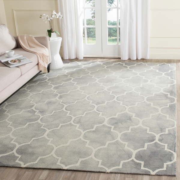 Safavieh Handmade Dip Dye Watercolor Vintage Grey/ Ivory Wool Rug - 9' x 12'