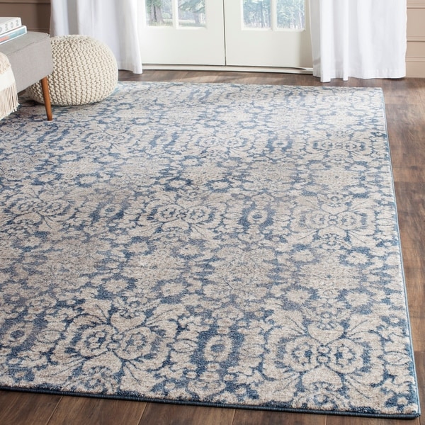 Safavieh Sofia Vintage Damask Blue/ Beige Distressed Rug - 6'7 x 9'2