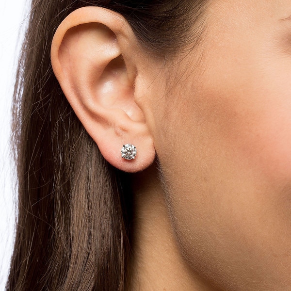 Blue fashion nile diamond earrings