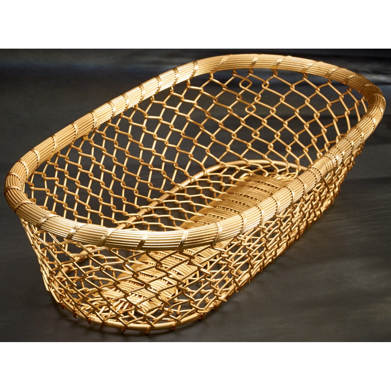 Silver 17" Chain-Link Metal Wire Decorative Centerpiece Storage Bread Basket Silver 17" Chain-Link Metal Wire Decorative Centerpiece Storage Bread Basket
