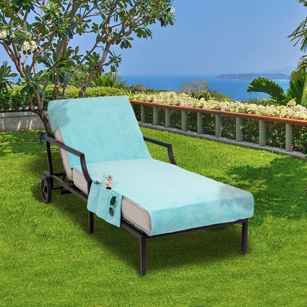 chaise lounge towel with pockets