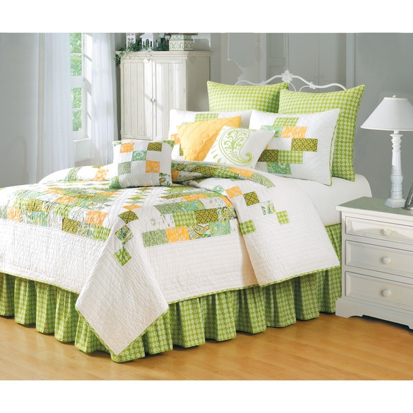 Gracie Patchwork Cotton Quilt (Shams Not Included)