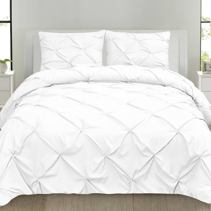 Classic and Chic Pintuck Pinch Pleated 3-piece Comforter Set - White - Queen
