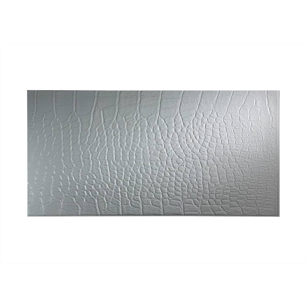 FASÄDE Cayman 4-foot x 8-foot PVC Wall Panel in Argent Silver