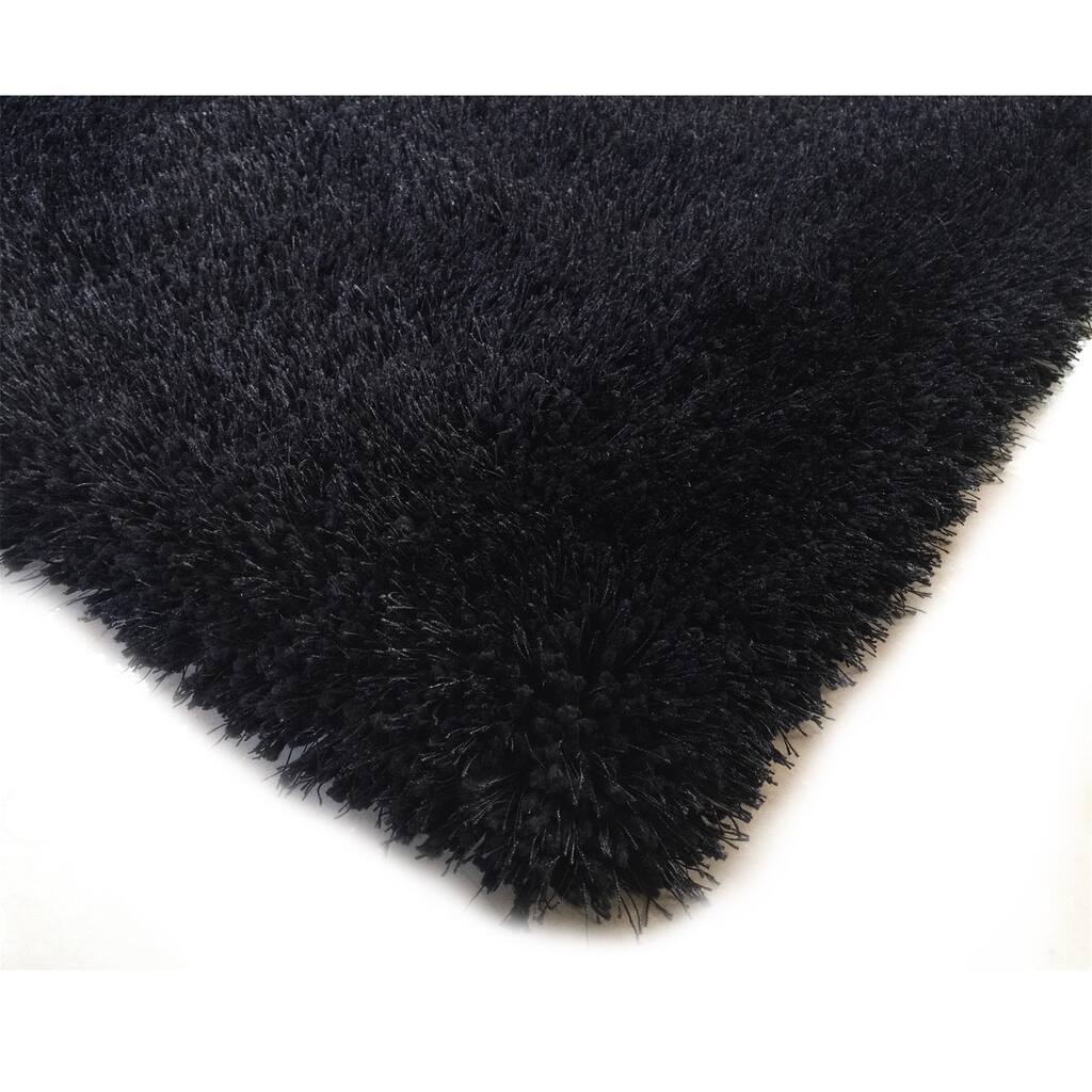 Handmade Black Shag Area Rug - 5' x 7'