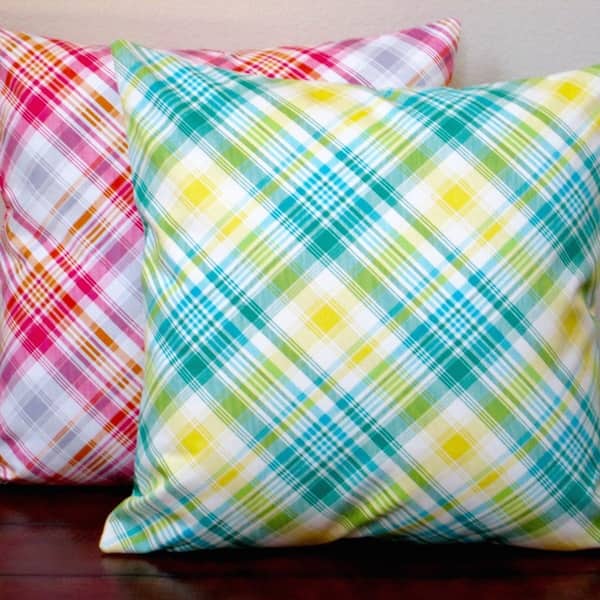 https://ak1.ostkcdn.com/images/products/10549036/Artisan-Pillows-Indoor-20-inch-Notting-Hill-Plaid-Tartan-Pink-or-Aquamarine-20-inch-Throw-Pillow-Cover-9e81604e-1261-4f1e-be46-621e96571adc_600.jpg?impolicy=medium