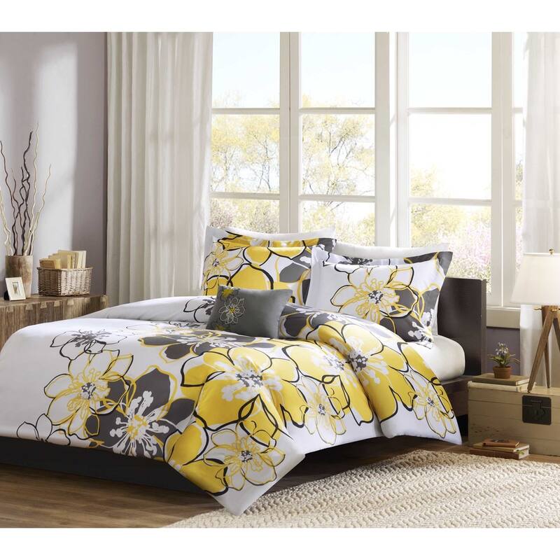Mackenzie 4-piece Duvet Cover Set by Intelligent Design