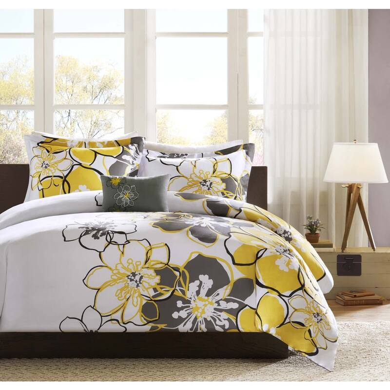 Mackenzie 4-piece Duvet Cover Set by Intelligent Design - Twin XL