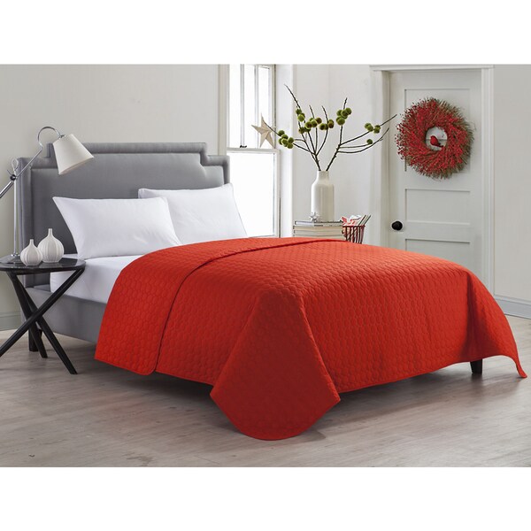 VCNY Jordan Solid Quilt
