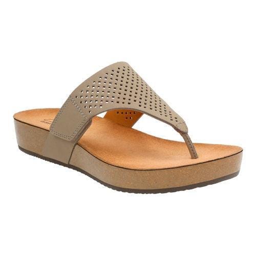 clarks leather thongs