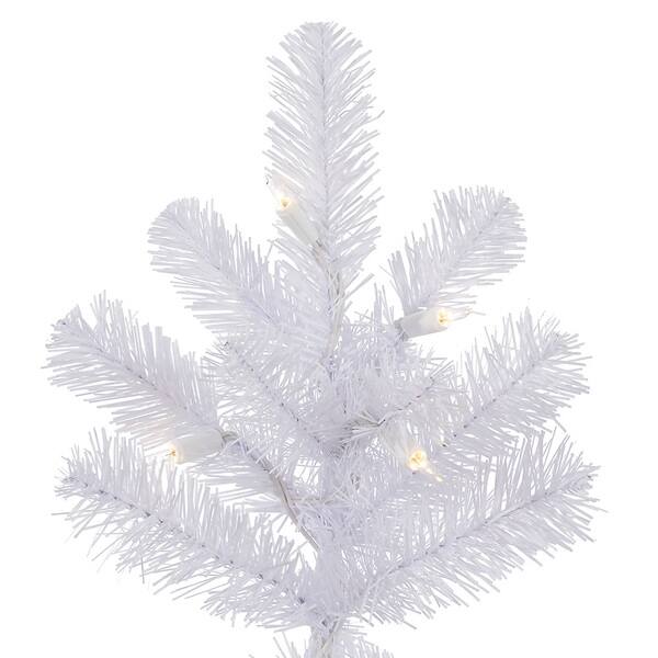 Vickerman 415009 - Traditional Christmas Tree