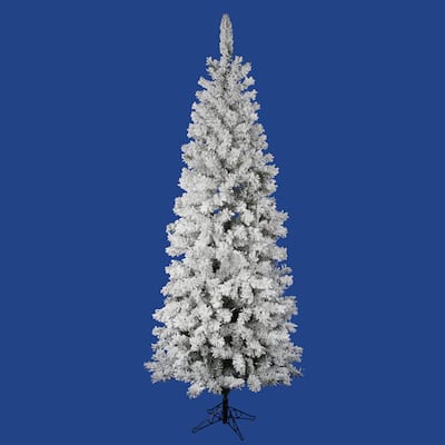 7.5' x 36" Flocked Pacific Tree with 438 PVC Tips