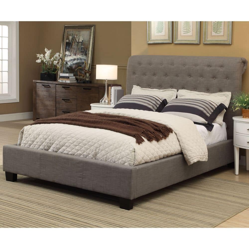 Royal Tufted Platform Bed