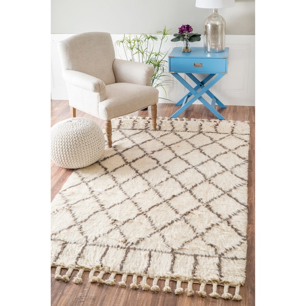 nuLOOM Handmade Soft and Plush Lattice Trellis Wool Natural Shag Rug (8' x 10') - 8' x 10'