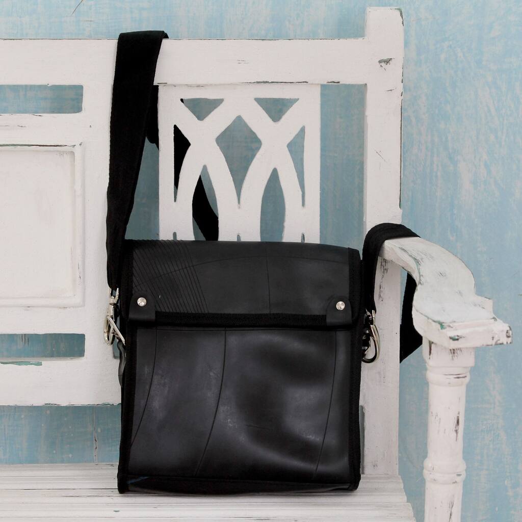 Handmade Recycled Tire 'Design By Mileage' Shoulder Bag (India)