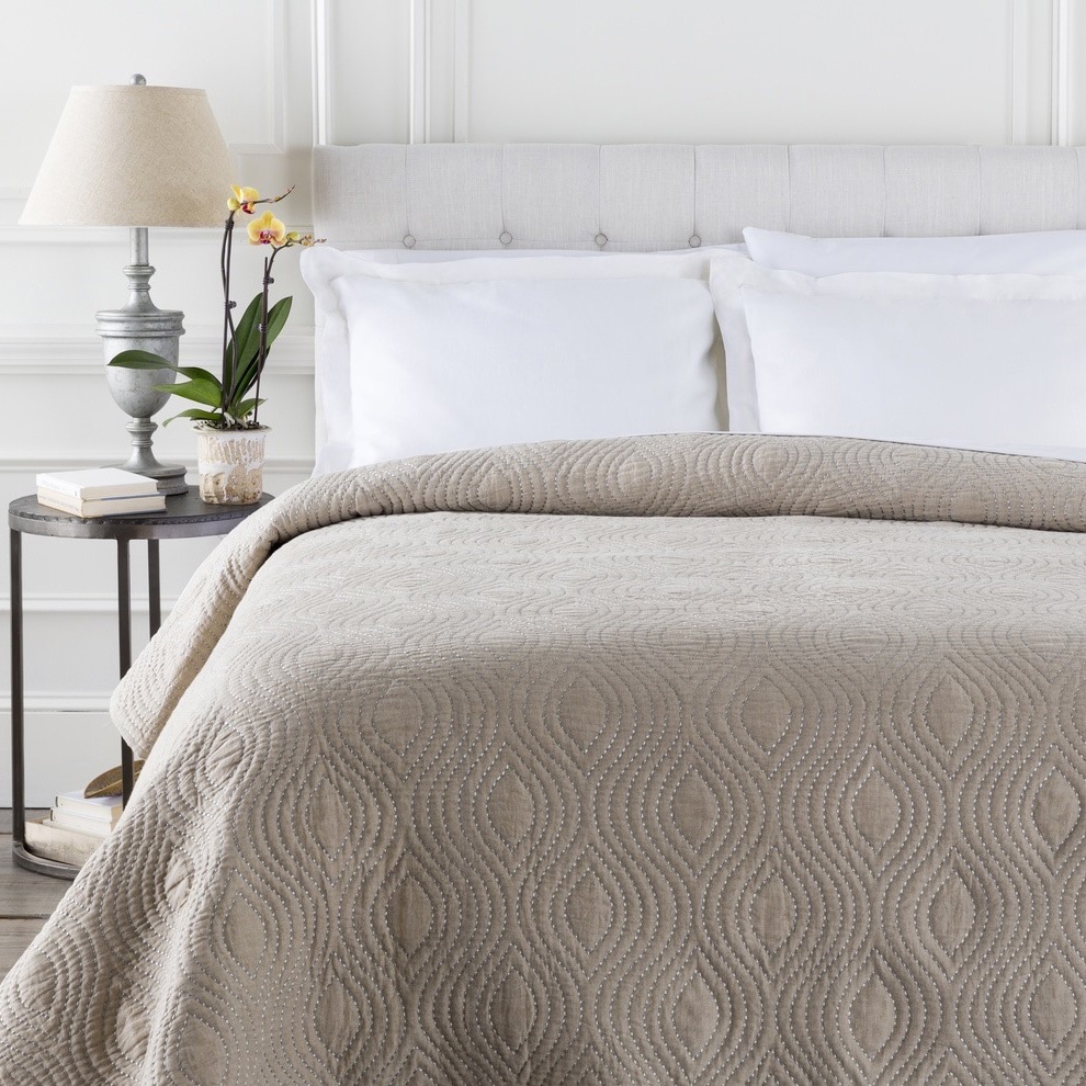 Connie Solid Color Linen Quilt