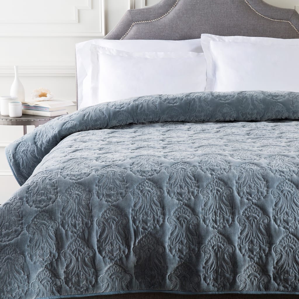 Allman Solid Medallion Cotton Quilt