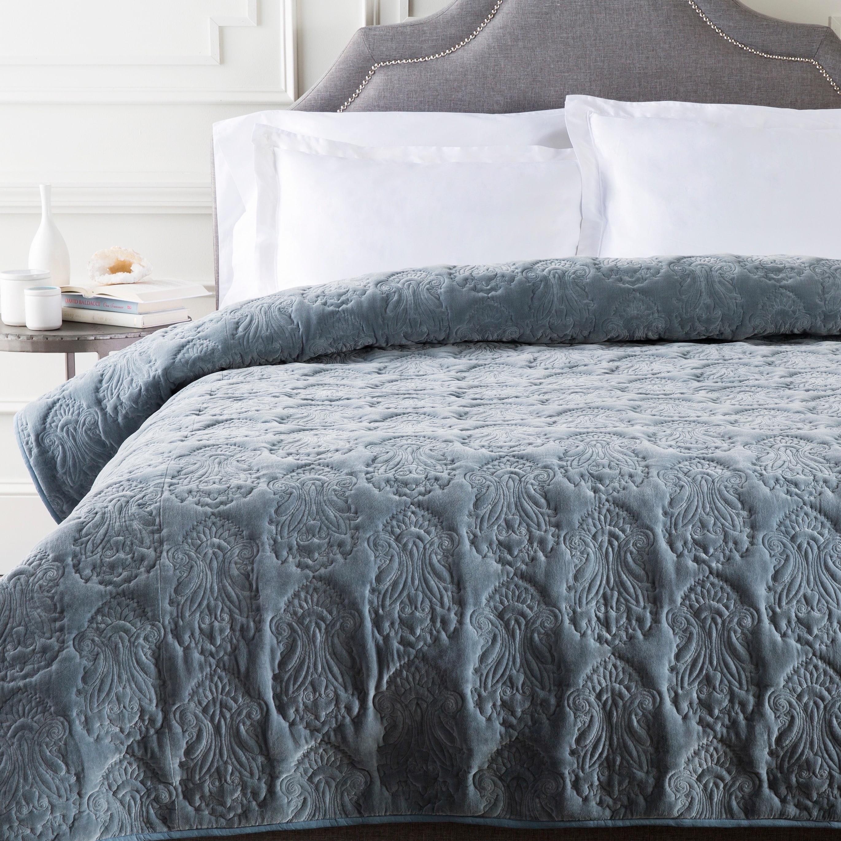Allman Solid Medallion Cotton Quilt