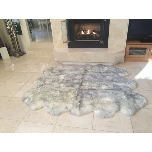 Northland Supreme Sheepskin Wool 6-Pelt Shag Rug (6' x 6')