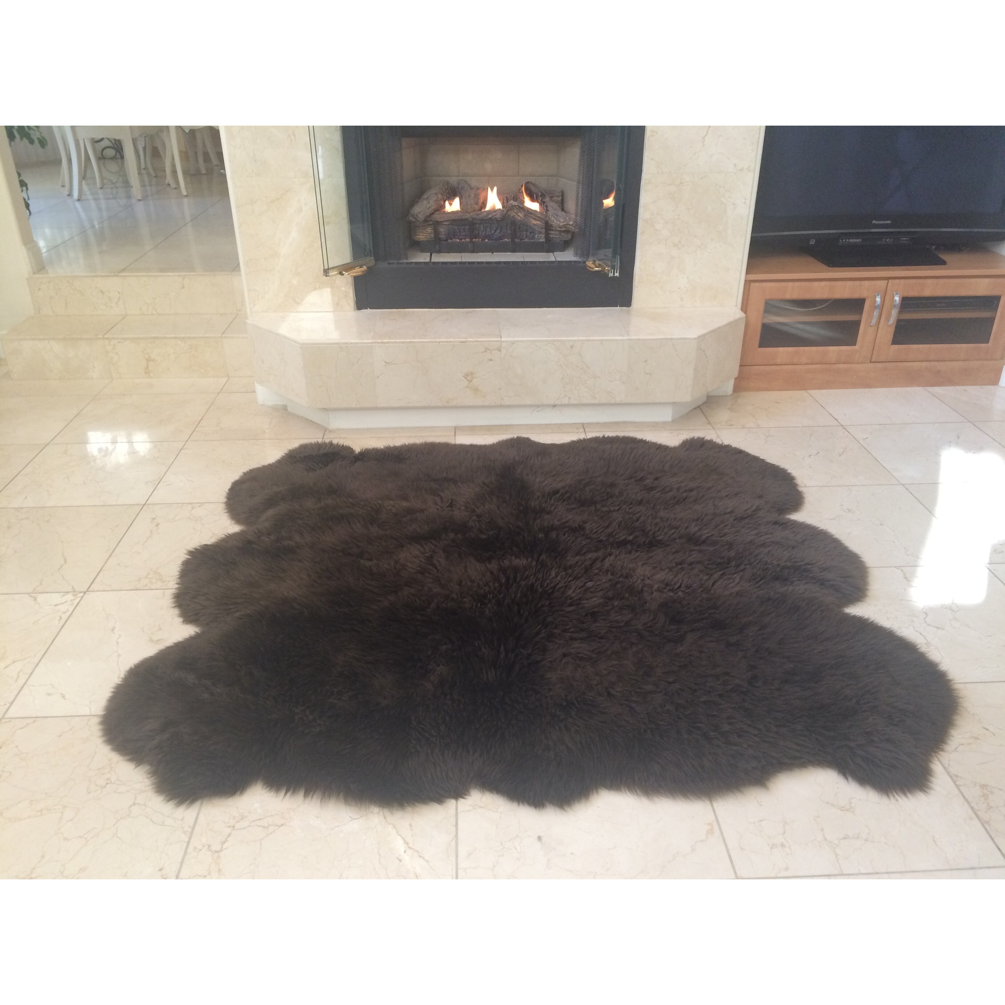 Spectrum Rugs Northland Supreme Sheepskin Wool 6-Pelt Shag Rug (6