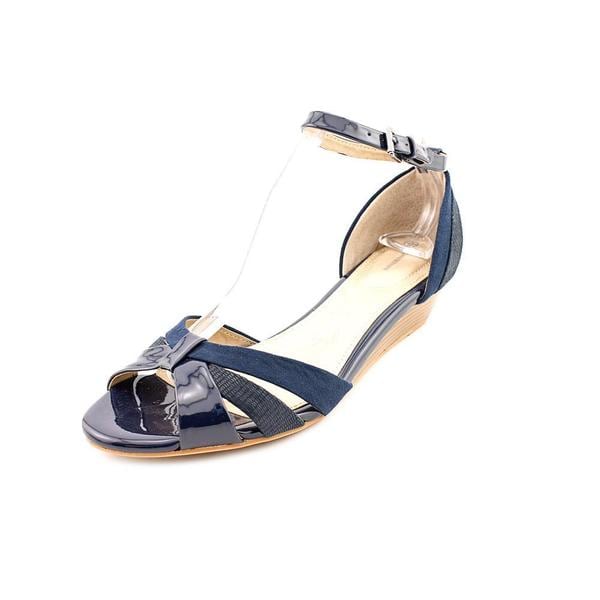 Shop Giani Bernini Women's 'Reeo' Patent Sandals - Free Shipping On ...