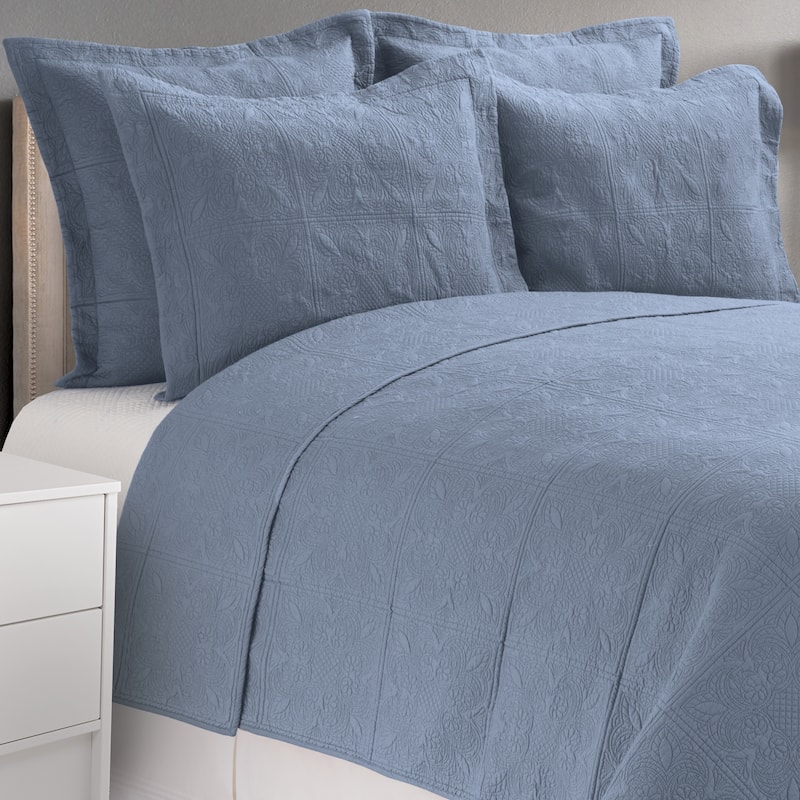 Colonial Blue Matelasse Quilt (Shams Not Included)