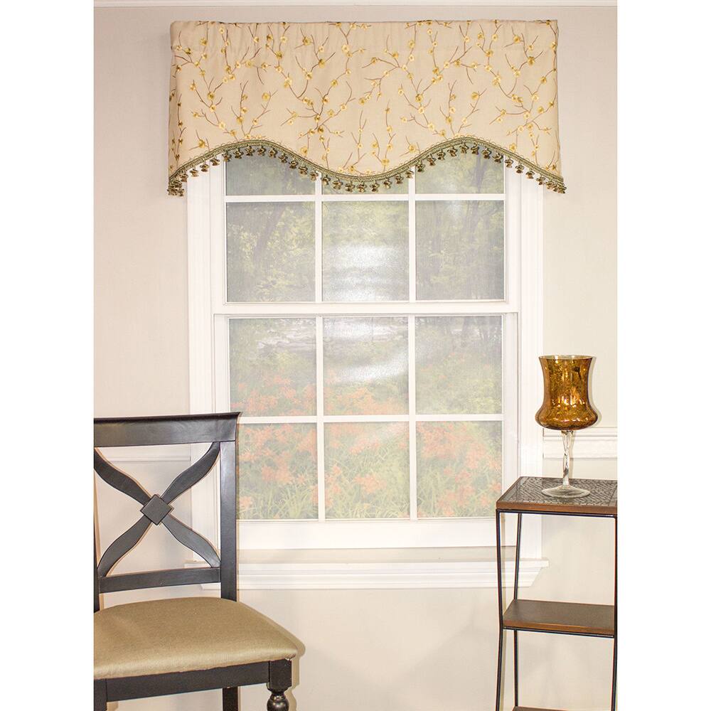 Bloom Green Floral Shaped Valance
