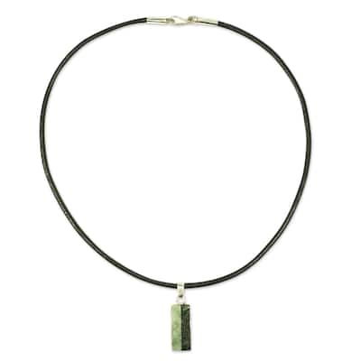 Handmade Sterling Silver Leather Life Jade Necklace (Guatemala)