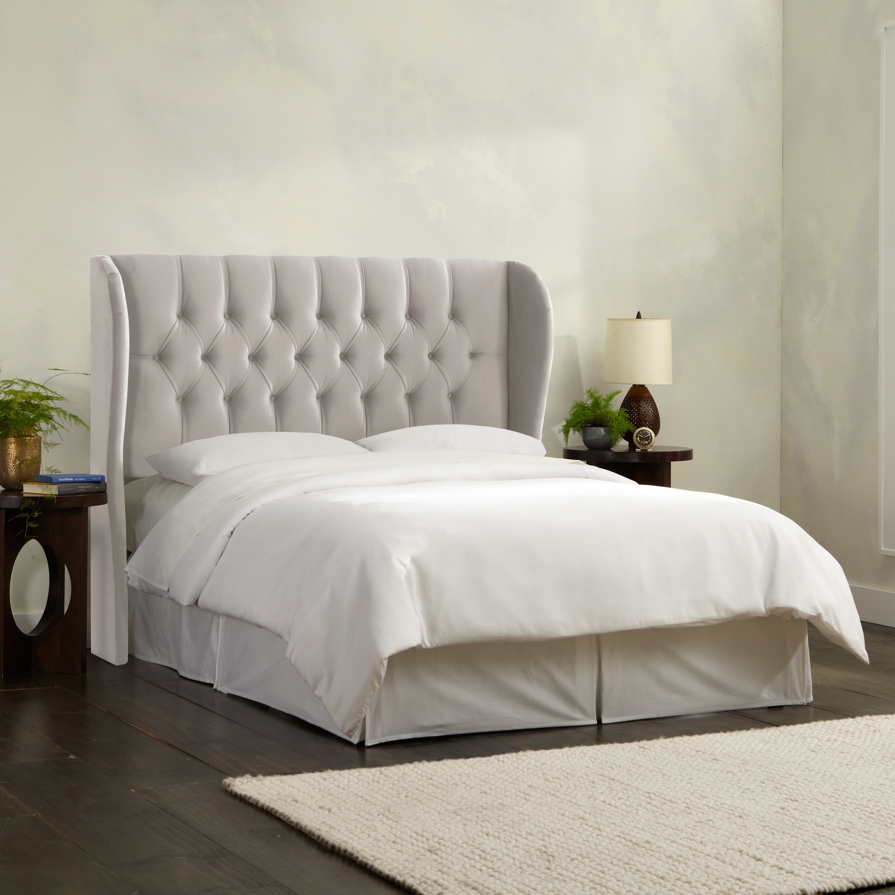 кровать tufted headboard