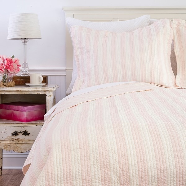 Amanda Pink Cotton Reversible Quilt (Shams Not Included)