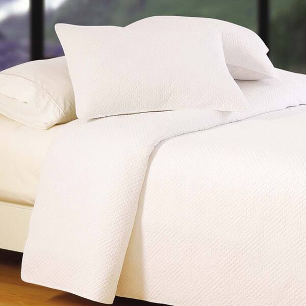 Shop Hampton White Cotton Matelasse Quilt Shams Not Included