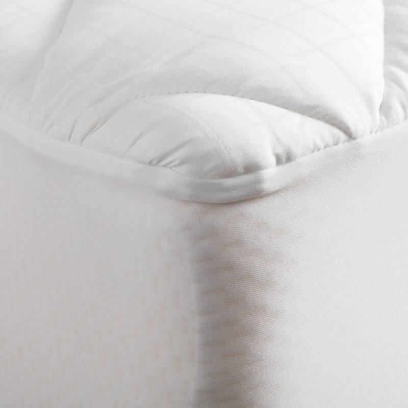 St. James Home 250 Thread Count Stain Resistant Mattress Pad - White