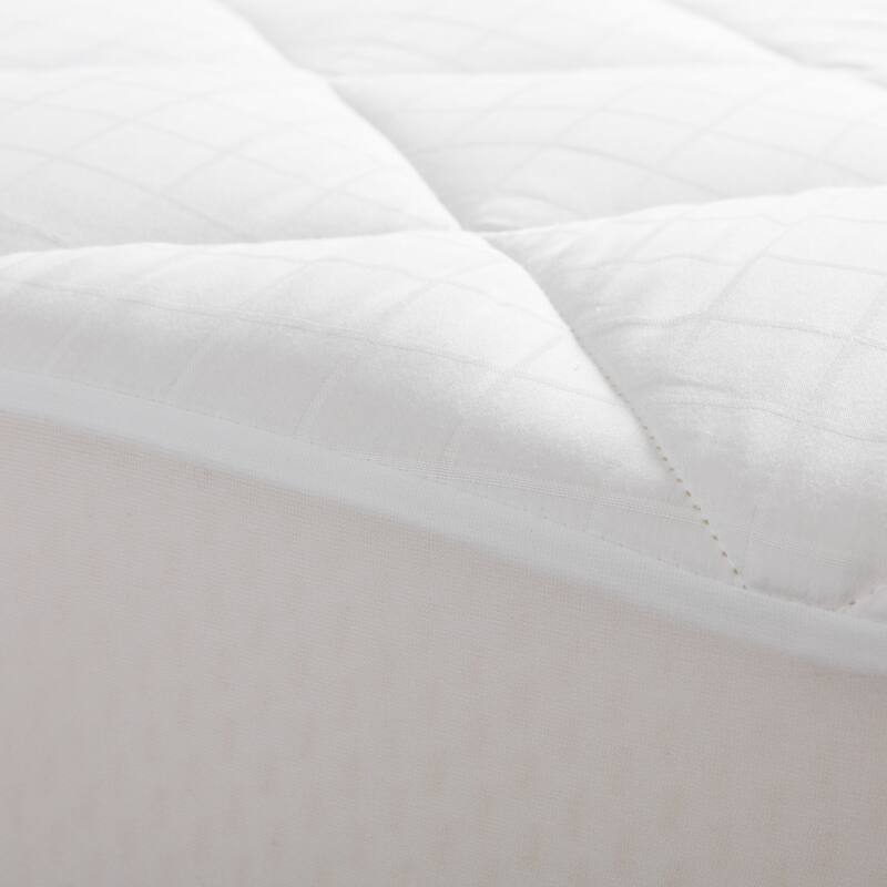 St. James Home 250 Thread Count Stain Resistant Mattress Pad - White